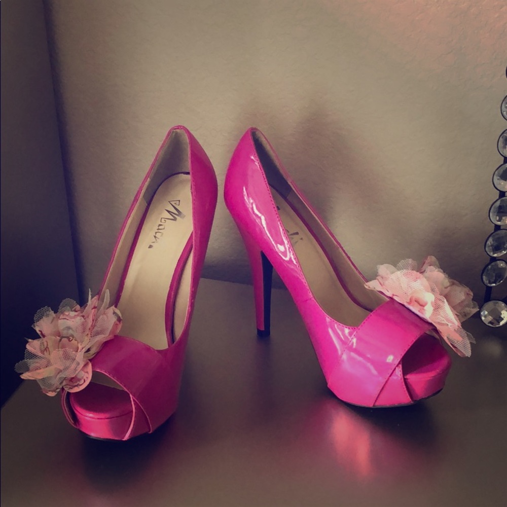 5/$25 Floral peep toe stiletto platform heel